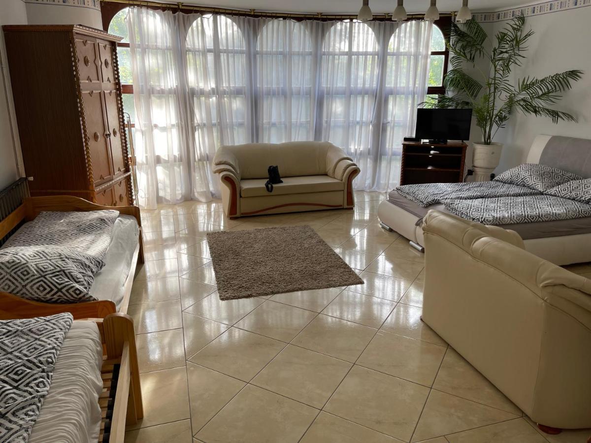 Szimpla Vendeghaz Hotel Miskolc Buitenkant foto