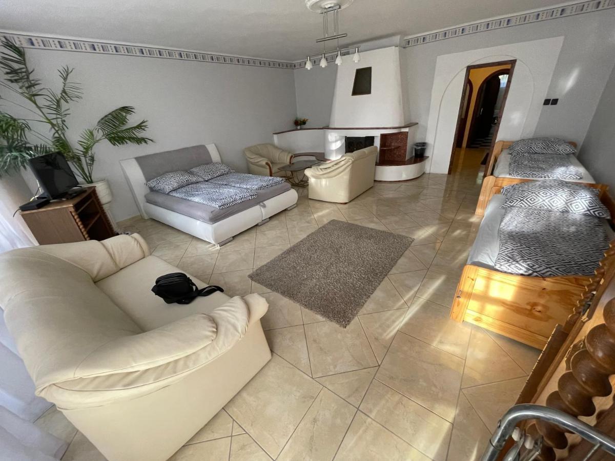 Szimpla Vendeghaz Hotel Miskolc Buitenkant foto